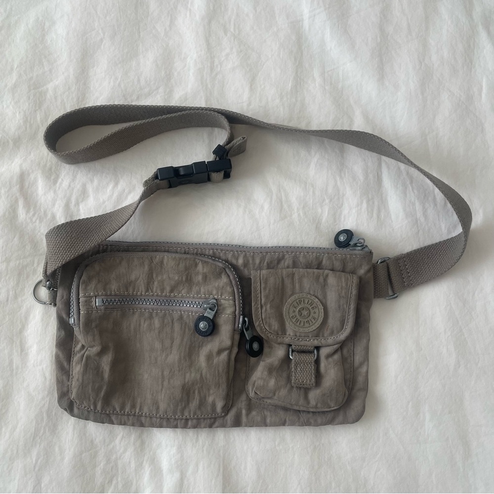 Kipling Khaki Green Crossbody Belt Bag / Fanny Pack